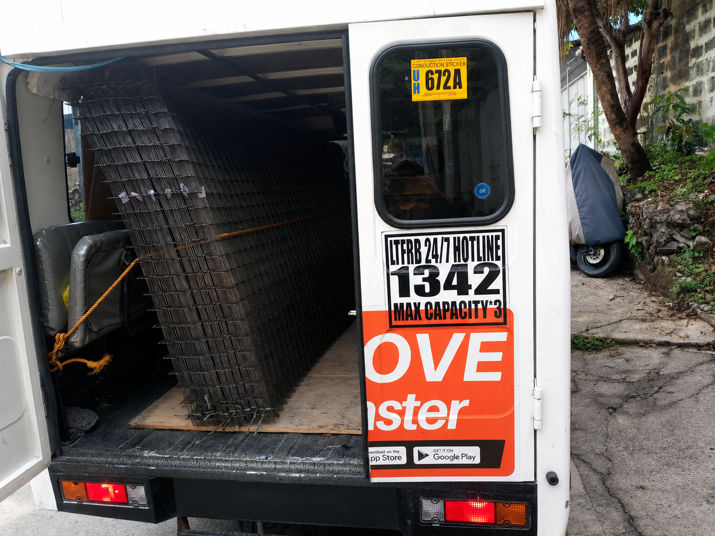 🚚 Another successful delivery completed!
Quality Steel Matting safely delivered and ready for th